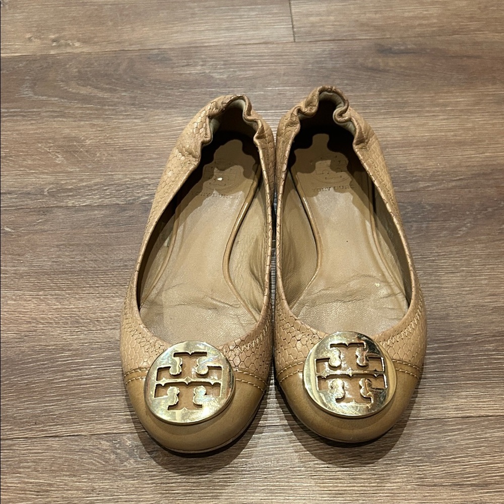 Tory Burch Reva Ballet Flats with Gold Logo 7.5